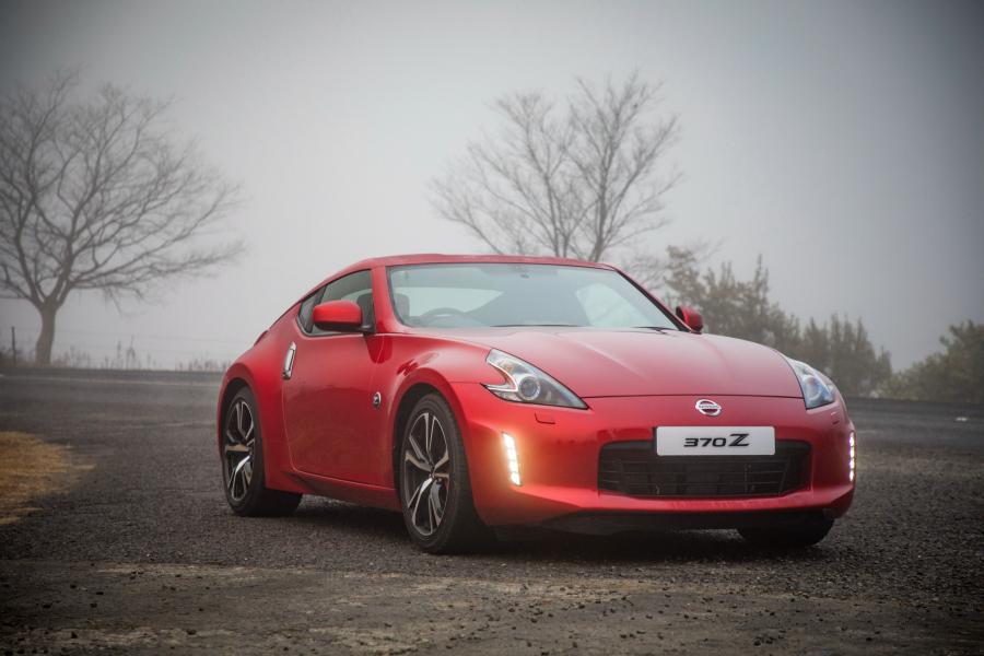  Nissan 370Z (Z34) 2012 года  (ZA) (фото 13 из 28)